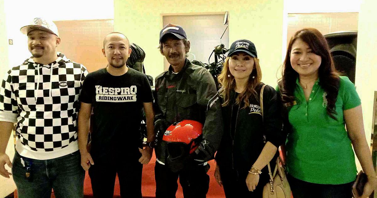 Funtastic Solo Touring 3,700 Km Membelah 11 Taman Nasional