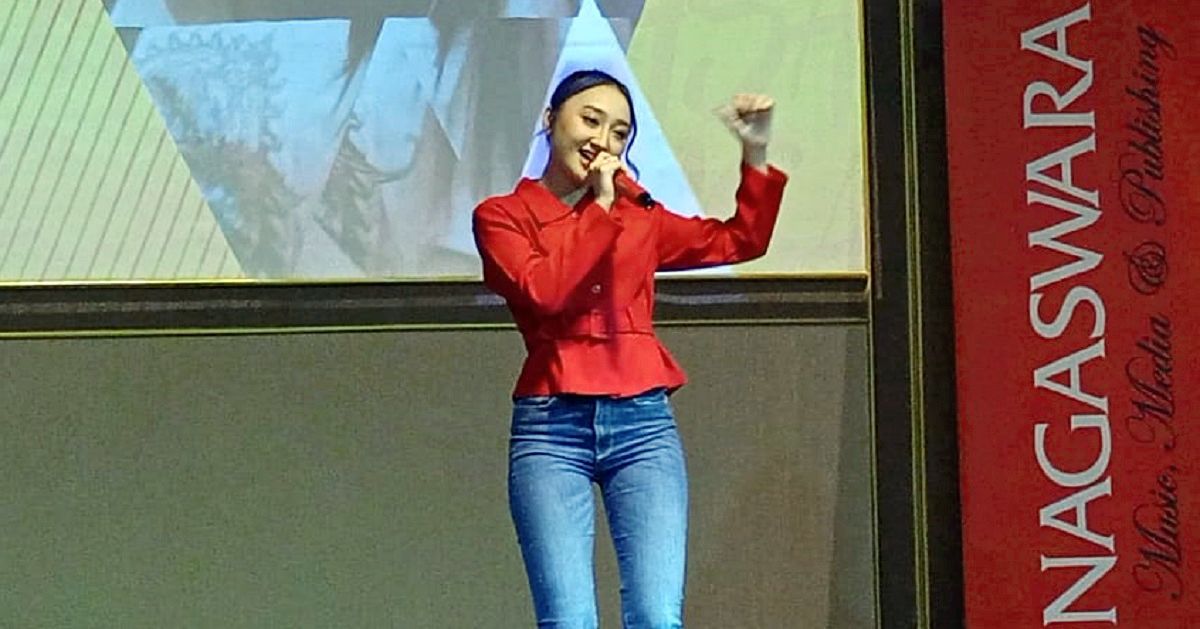 Pacar Selingan Beri Ruang Sandrina Tampil Sempurna