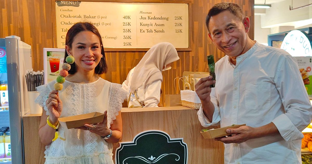 Andien Buka Usaha Kuliner Sehat Bersama Sang Ayah