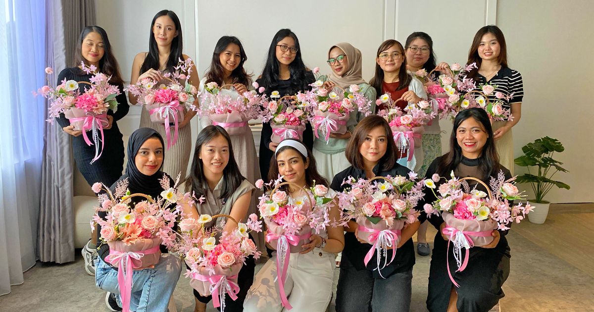 Merangkai Bunga Kini Menjadi Hobi Yang Menghasilkan