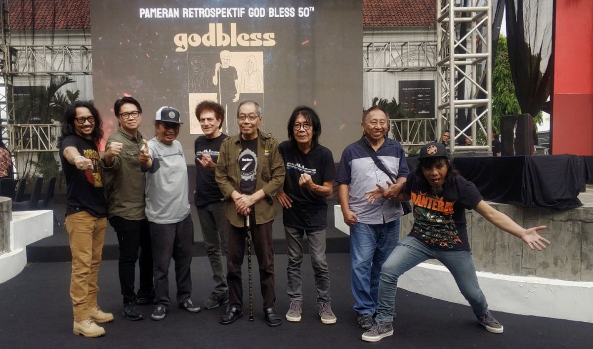 Rayakan Setengah Abad God Bless Gelar Pameran Retrospektif God Bless 50 Tahun
