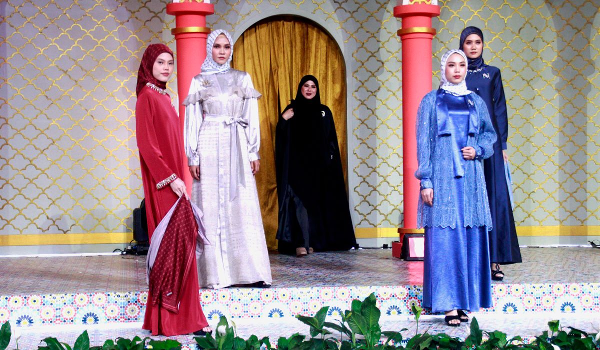Nina Nugroho Usung Tema Simplicity Untuk Busana Idul Fitri 1445 H