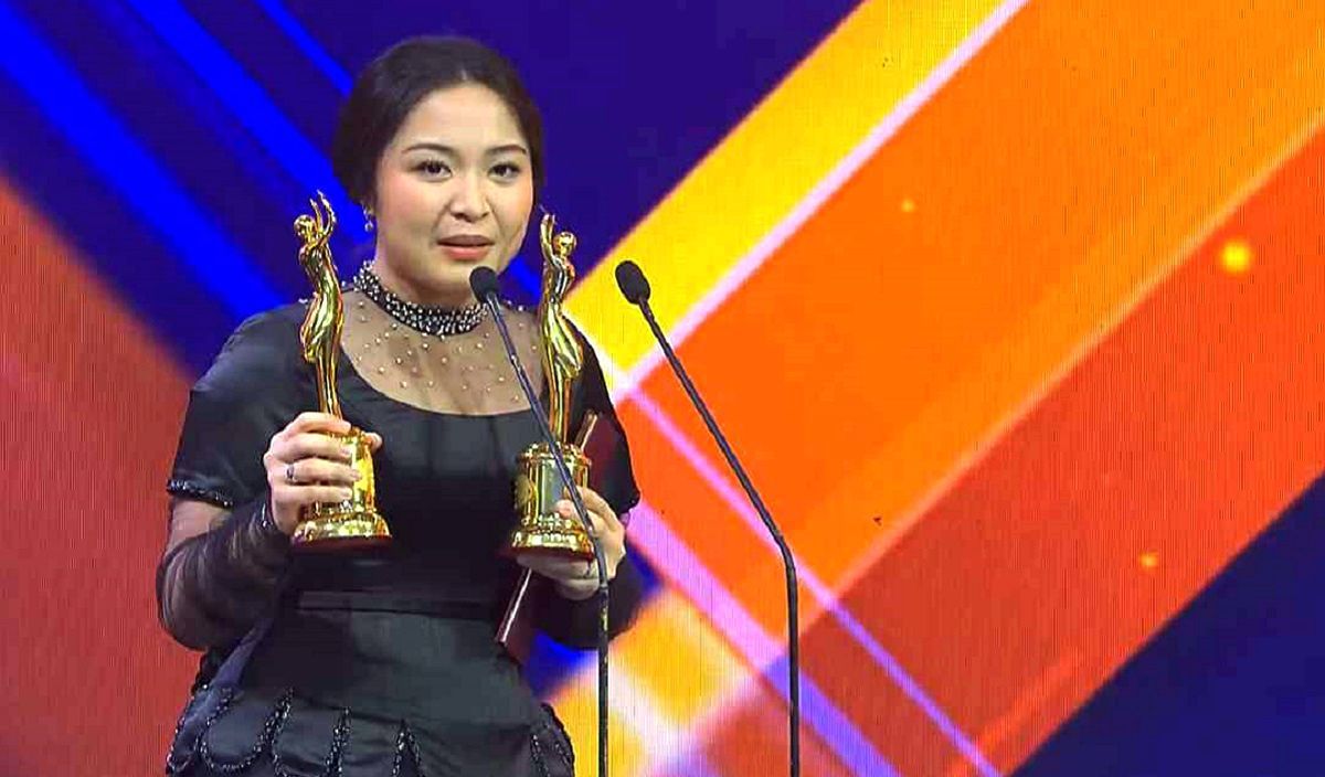 Bernadya Raih Tiga Piala Penghargaan Di AMI Awards 2024