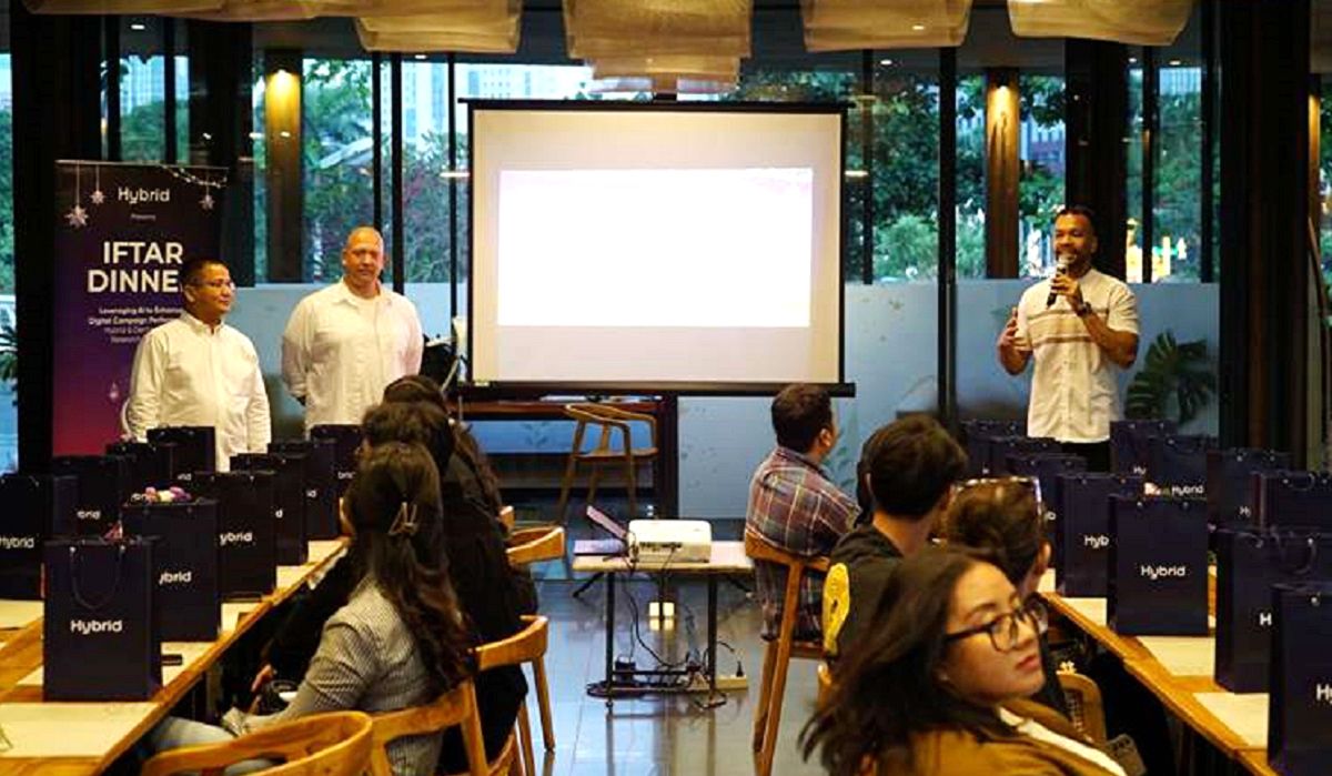 Hybrid : Memanfaatkan AI untuk Analisis Konten Lanjutan dan Optimalisasi Iklan