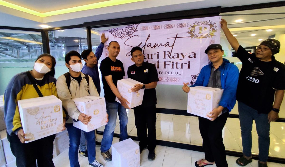 Yayasan Permata Sanny Peduli Dan YPJI Bagikan Bingkisan Lebaran Untuk Jurnalis
