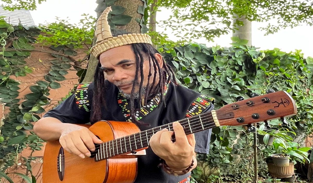 Ivan Nestorman Ajak Masyarakat Hadapi Hidup Lewat Lagu Jawa Life Goes On (Ora Usah Mlayu)