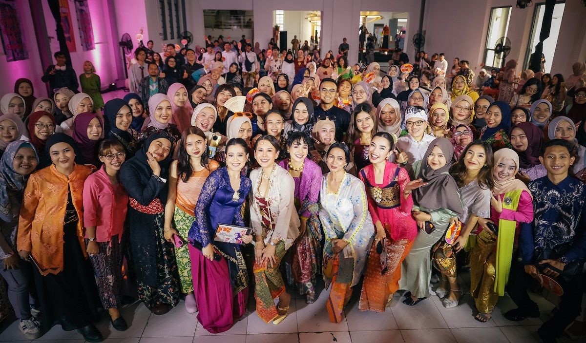 Kita Berkebaya : Kebaya Bukan Sekadar Tradisi, Tapi Cermin Identitas Perempuan Masa Kini