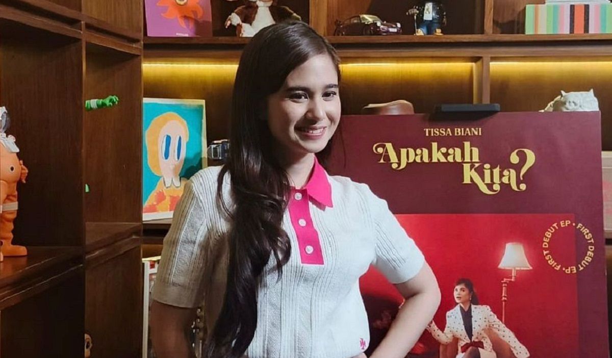 Tissa Biani Rilis EP Perdana Apakah Kita?, Hadirkan Remake Ikonik Gelora Asmara