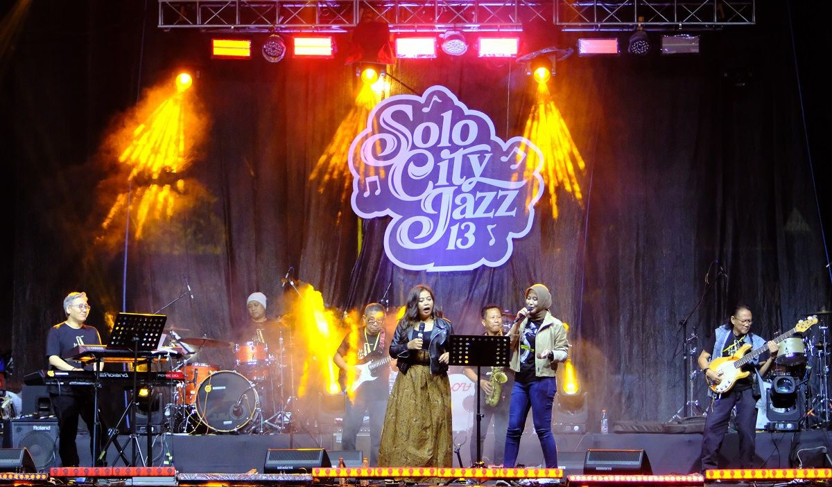 Solo City Jazz 2025 UTARA Comeback, Sandhy Sondoro hingga Efek Rumah Kaca Hangatkan Solo