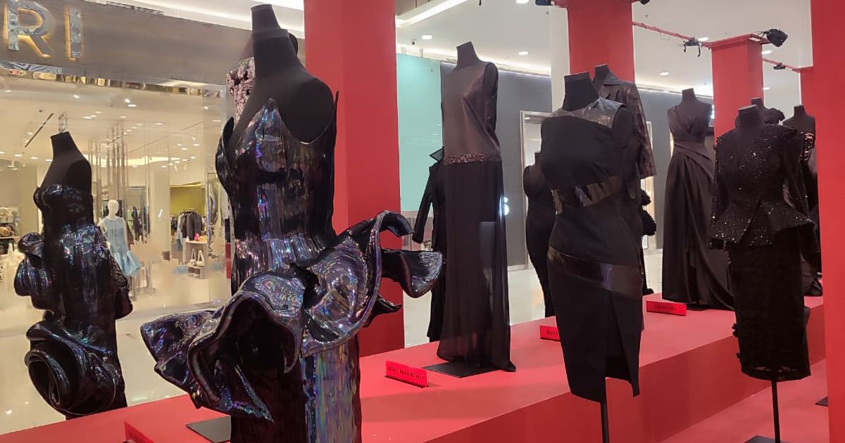 IFDC, Senayan City, dan iForte Hadirkan Pameran Mode “Gaya Archive” Serba Hitam yang Elegan