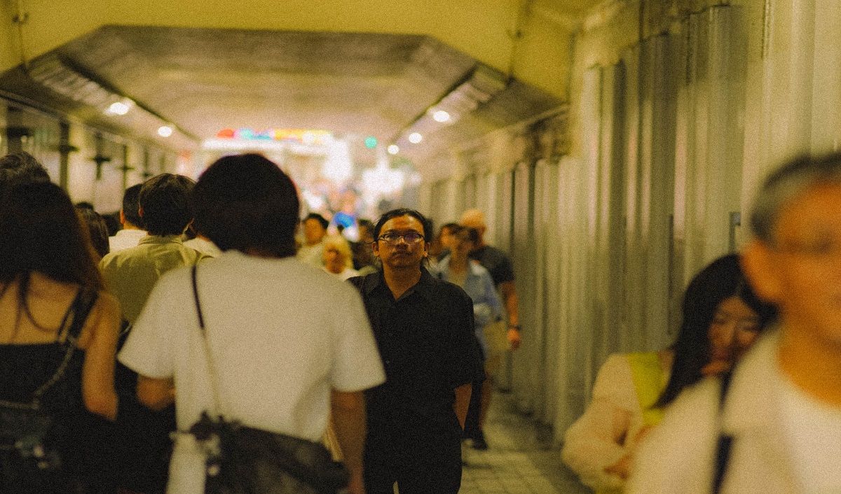 Boy Warongan Kembali dengan Single “Belum Boleh Pulang”