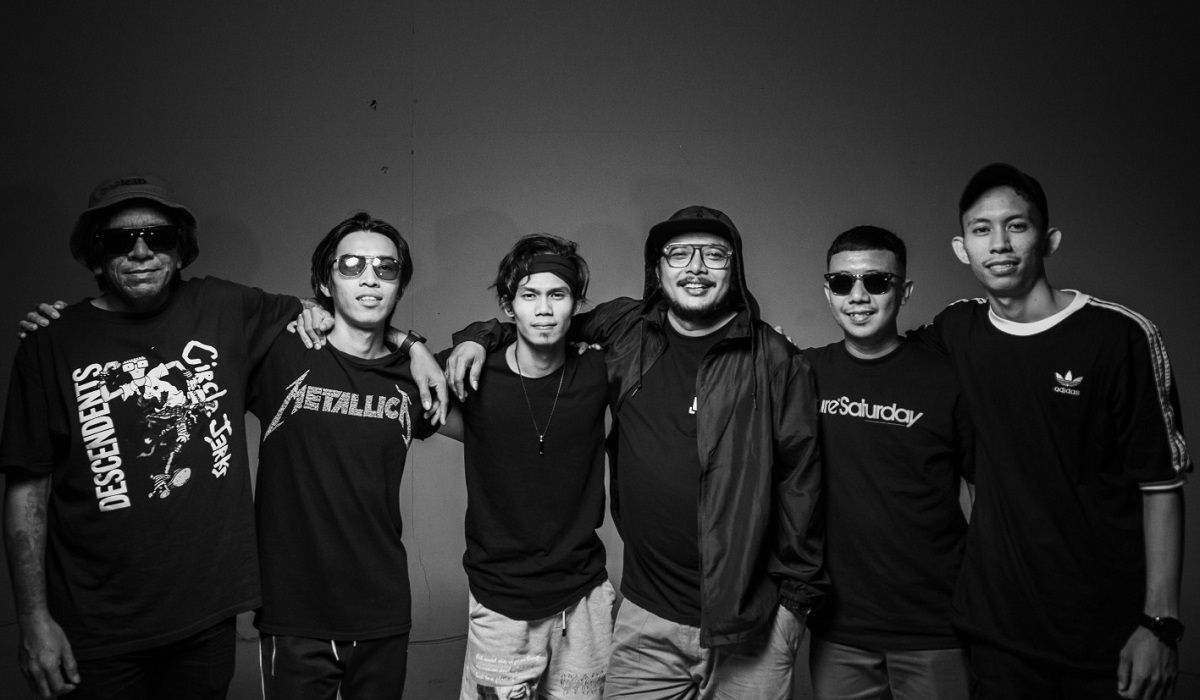 Primitive Monkey Noose Rilis Pandir Wara, Kritik Sosial Tajam Lewat Rock dan Panting Banja