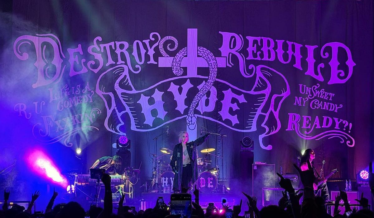 HYDE Guncang Jakarta, Konser Futuristik Penuh Kejutan