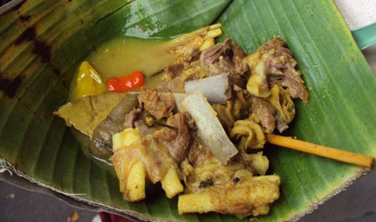 Tengkleng Solo, Sup Tulang Khas yang Jadi Buruan Wisatawan Kuliner di Kota Bengawan