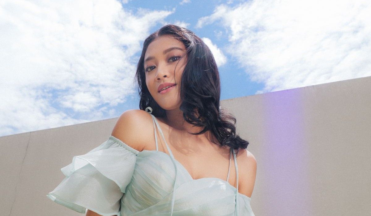 Safira Zaza Temukan Suara Baru di “Salah Tapi Baik”