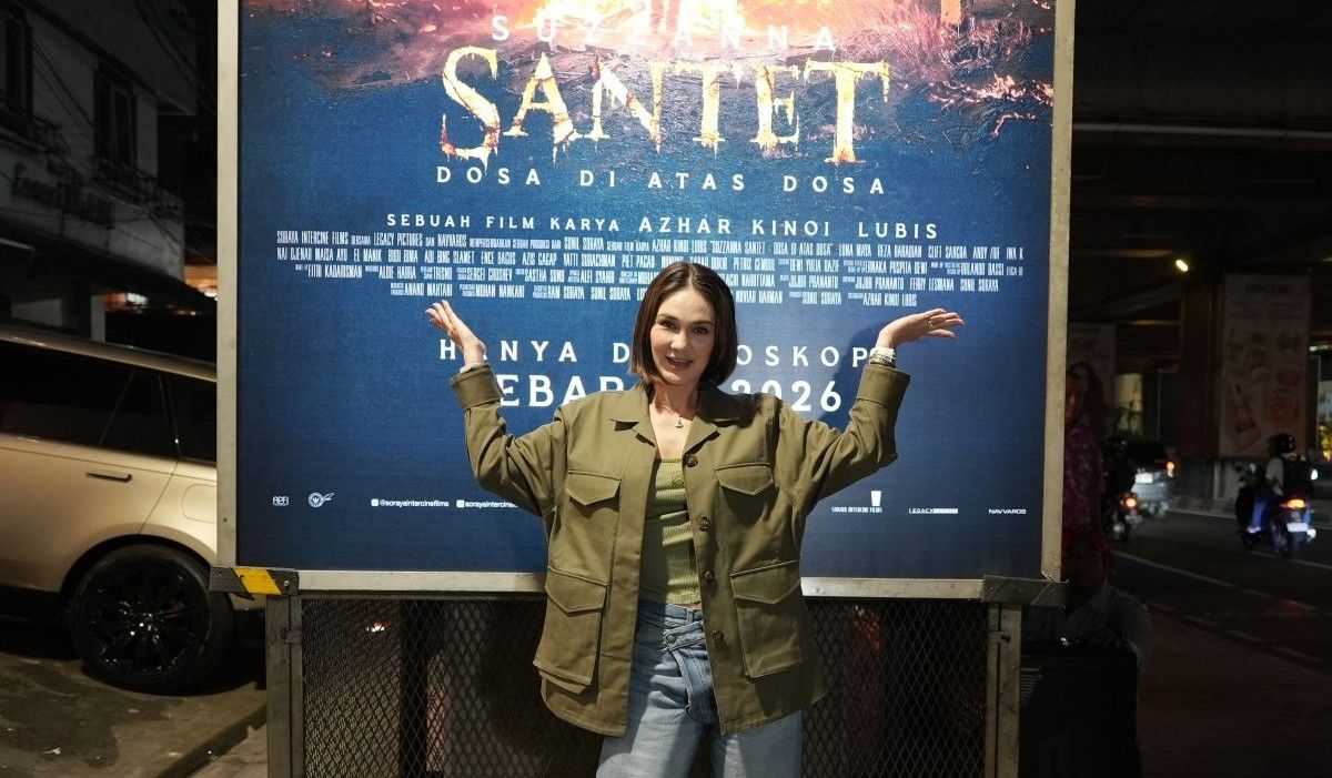 Luna Maya Hidupkan Suzzanna di Blok M Jelang Lebaran