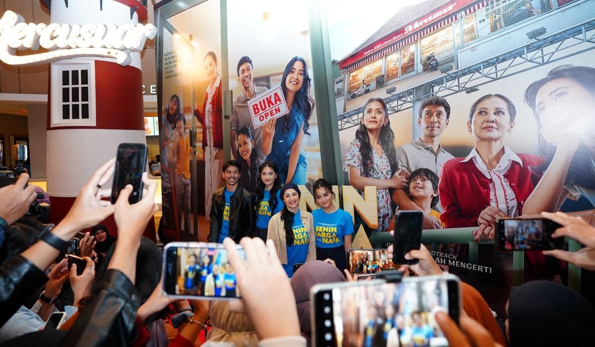 Press Screening Film Senin Harga Naik Penuh Haru