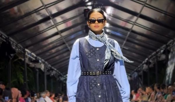 NusaZen Debby Fauziyanto Warnai Bali Fashion Trend 2025
